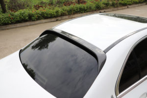 W205 C Class Carbon Fiber Roof Spoiler (J Style)